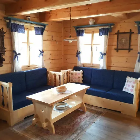 Pomnenka * Komorní Lhotka
